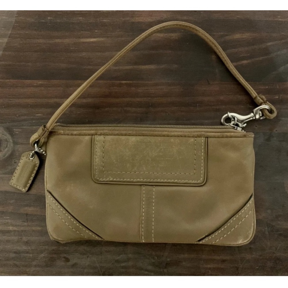 COACH small beige leather purse wallet clutch